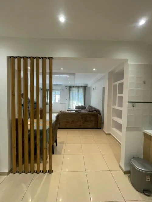 Location Appartement Niveau de villa F3 Alger Hydra
