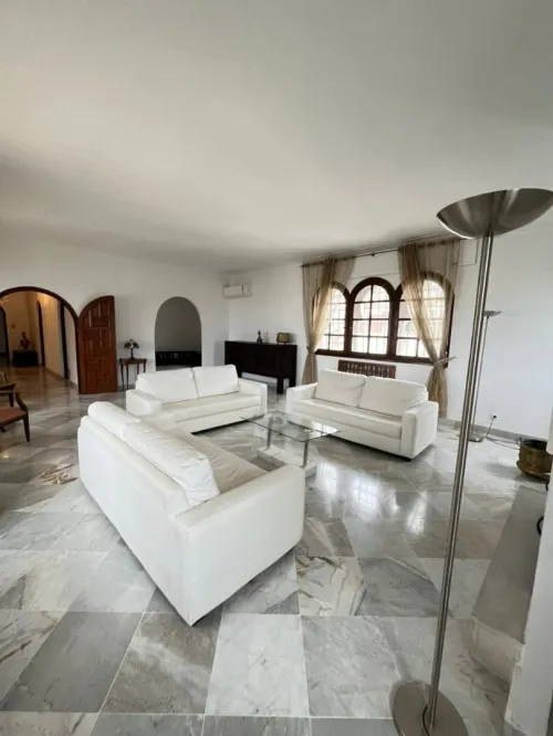 Location Appartement Niveau de villa F5 Alger El biar