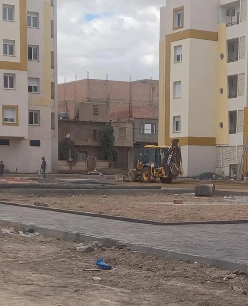 مؤسسة كراء الات الأشغال العمومية و المعدات الثقيلة 