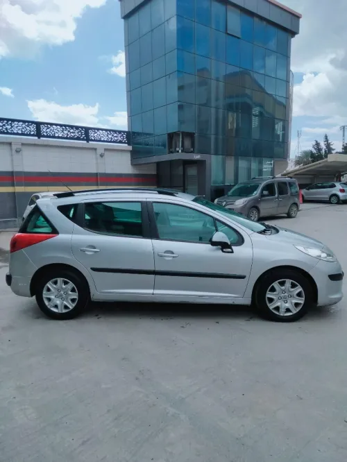 Peugeot 207 SW 2009 207 SW