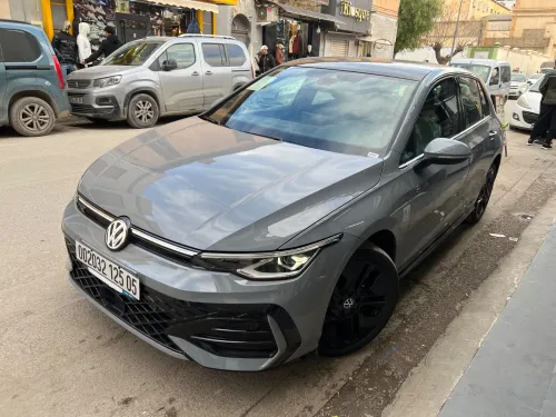Volkswagen Golf 8 2025 R-Line