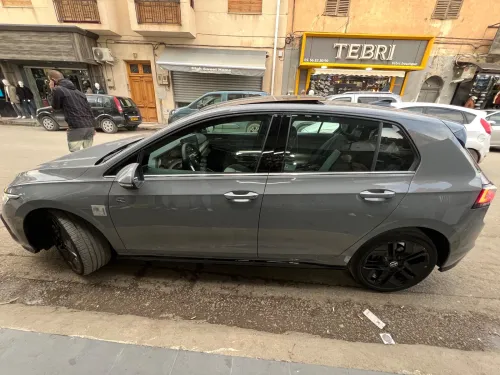 Volkswagen Golf 8 2025 R-Line