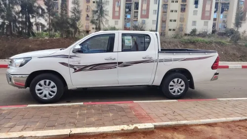 Toyota Hilux 2*4 2025 