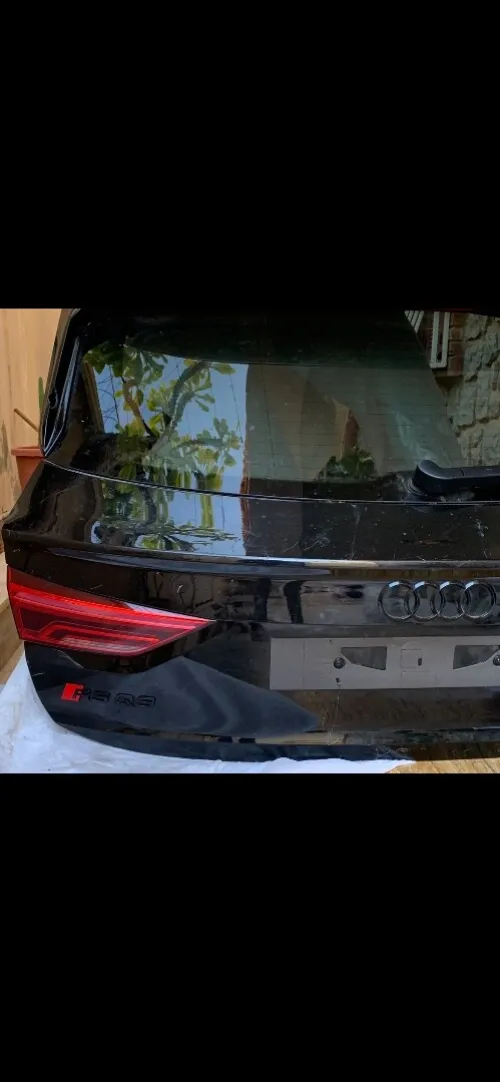 Male audi rsq3 noir