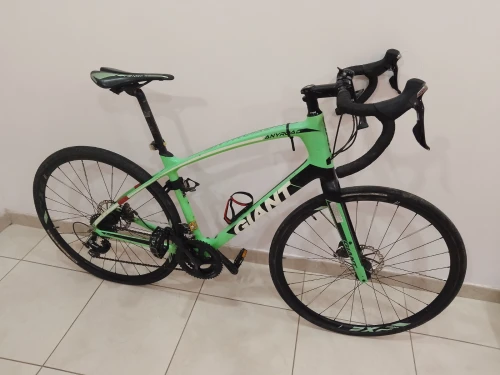 Velo graval giant carbon