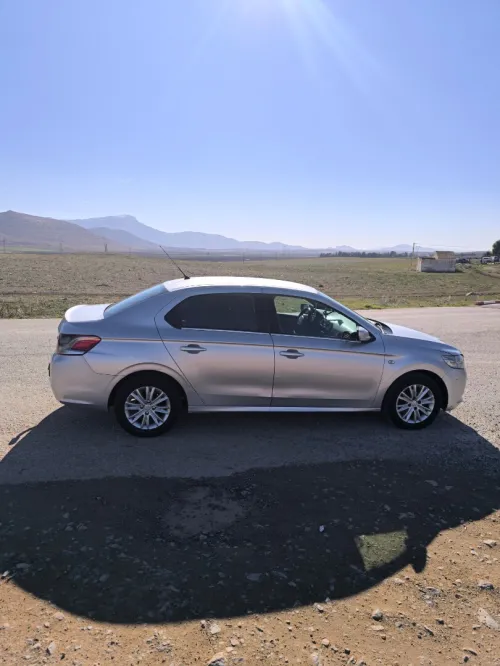 Peugeot 301 2015 Allure