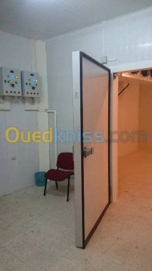 location chambres froides