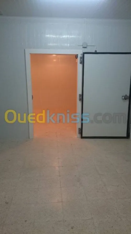 location chambres froides