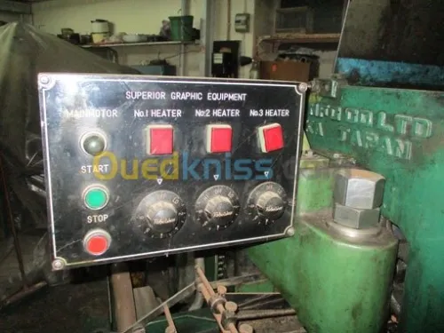 machine étiquettes autocollant 