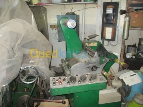 machine étiquettes autocollant 