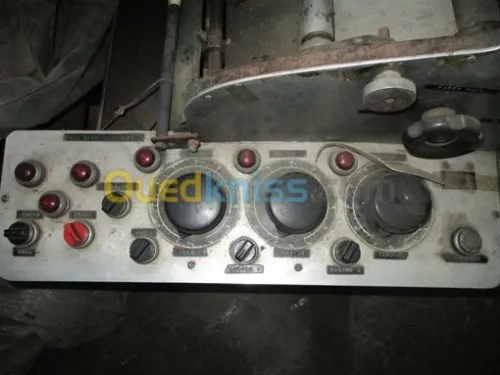 machine étiquettes autocollant 