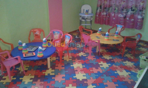 Garderie les petites marionnettes