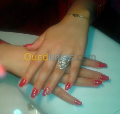 Beauté des mains jusqu'au Pieds