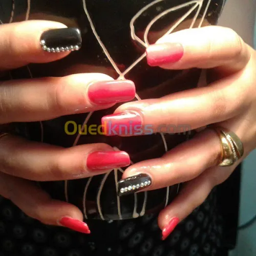 Beauté des mains jusqu'au Pieds