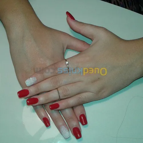 Beauté des mains jusqu'au Pieds