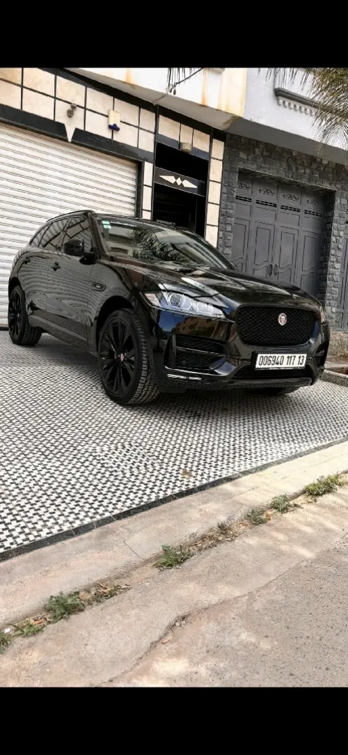 Jaguar F pace 2017 R sport