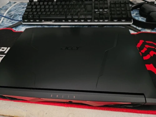 Acer nitro 5, 15.6' , i5 , 11éme gen , gtx 1650 , 16gb , 512gb ssd