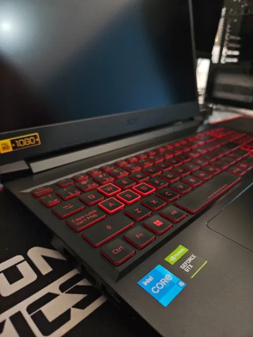 Acer nitro 5, 15.6' , i5 , 11éme gen , gtx 1650 , 16gb , 512gb ssd
