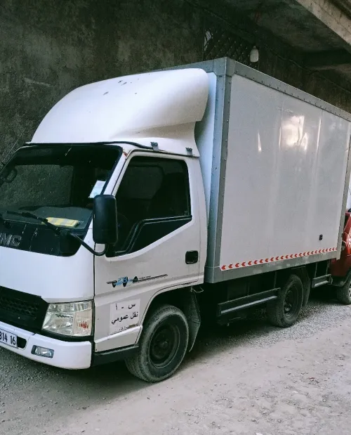 Location camion jmc contenaire 