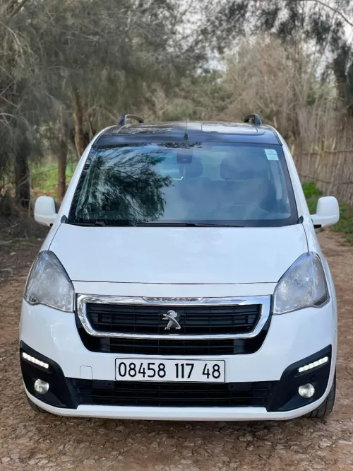 Peugeot Partner 2017 Tepee Allure 