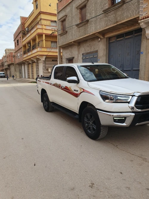 Toyota Hilux 2023 Rifo