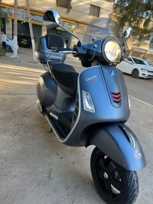 Piaggio Vespa gts 300 2018
