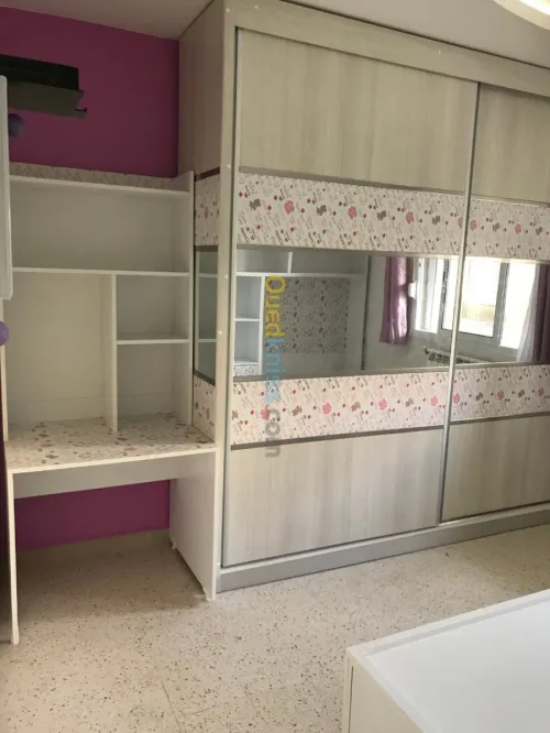 Placard /Dressing/ lit capitonné en 07j