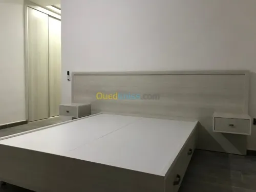 Placard /Dressing/ lit capitonné en 07j