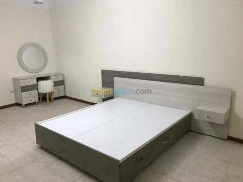 Placard /Dressing/ lit capitonné en 07j