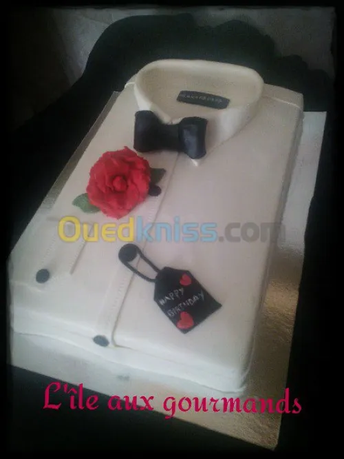 gâteaux d'anniversaire en pate a sucre