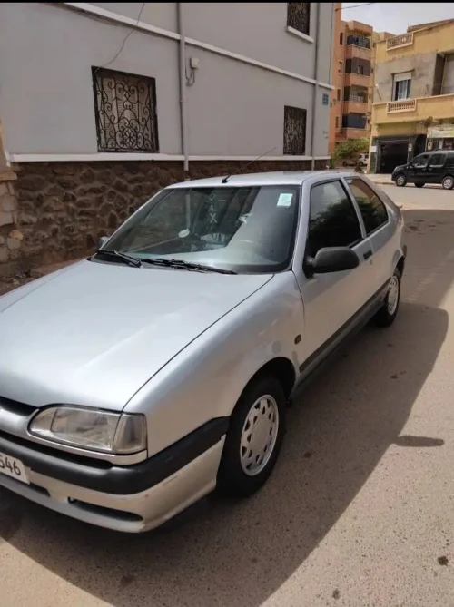 Renault 19 1995 0 Penture