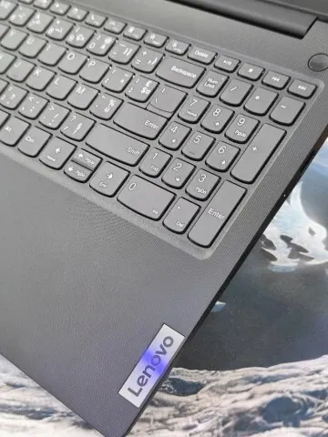 Lenovo V15 G4 AMN NEUF SOUS EMBALLAGE