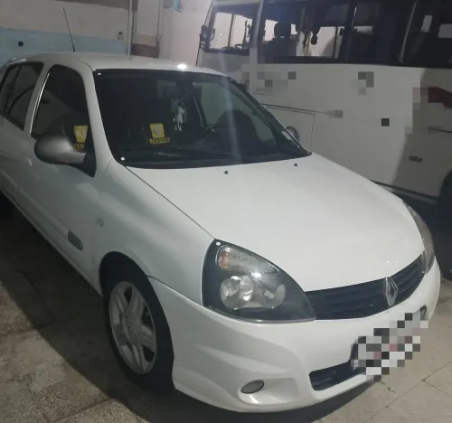 Clio Compis 2013 Bay bay