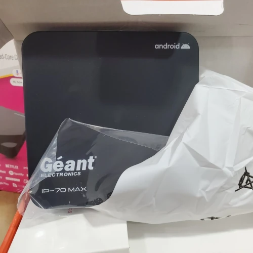 Tv Box géant 4g ram -32gb rom- 1 âne abonnement gratuite