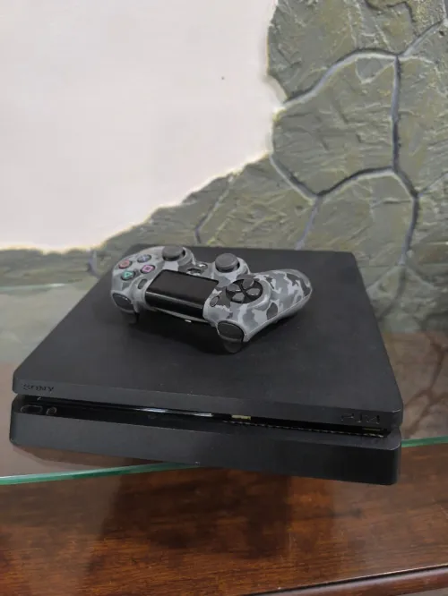 Vente ps4 slim neuf
