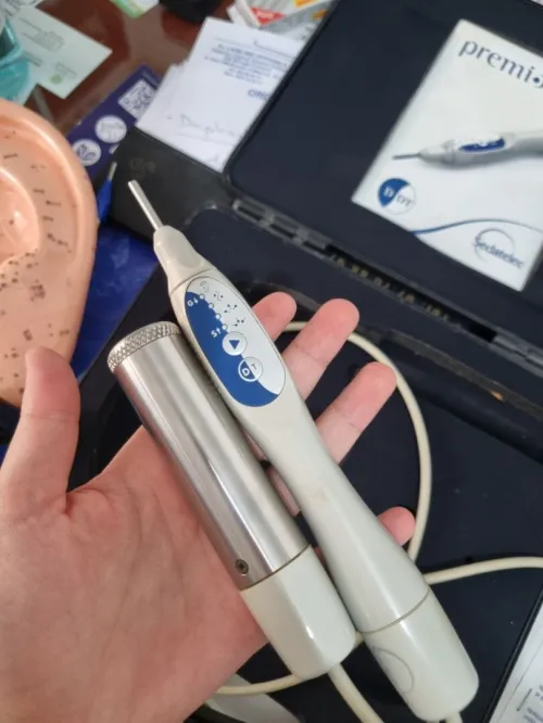 Detecteur de point d'accupuncture et d'auriculo (Sedatelec) + guide + pils de rechange