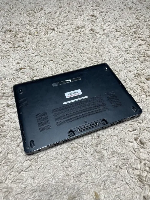 Dell latitude E7270
