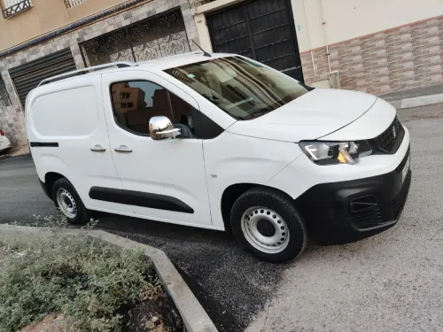 Peugeot Partner 2019 K 9