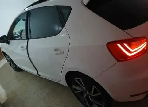 Volkswagen Seat Ibiza blak 2015 Ibiza