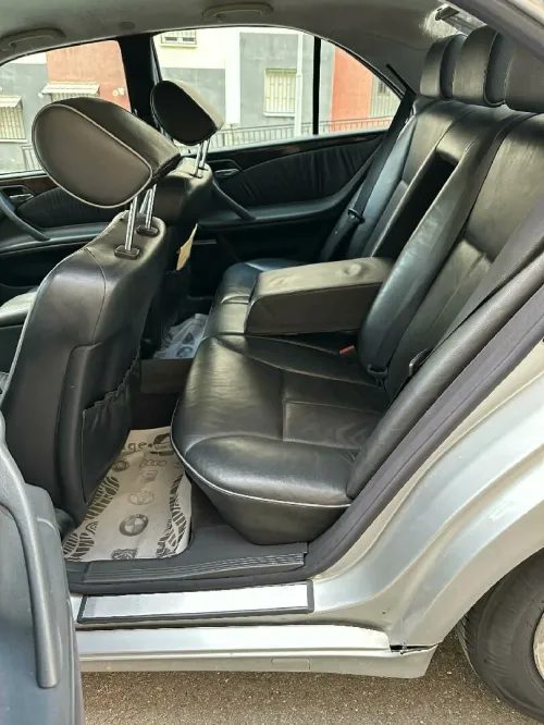 Mercedes E240 2001 Avant garde