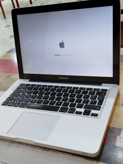 Macbook pro 2012 i7 8 gb hdd 2.9 ghz  13 inch