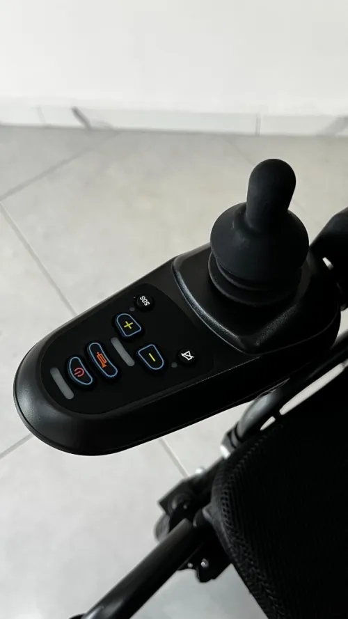 FAUTEUIL ROULANT ELECTRIQUE