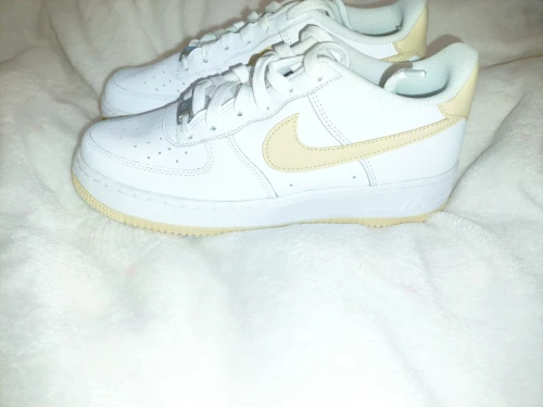 Des baskets originaux tn nike adidas lacoste