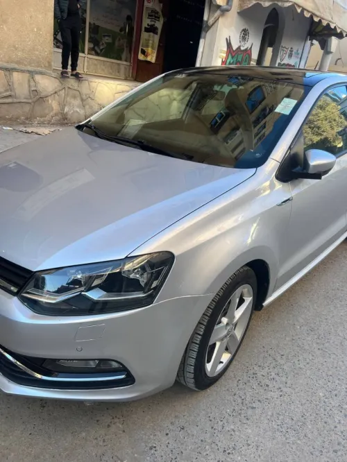 Volkswagen polo 2016 lakara+