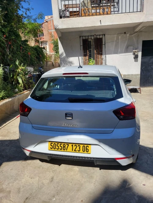 Seat Ibiza 2023 Simple