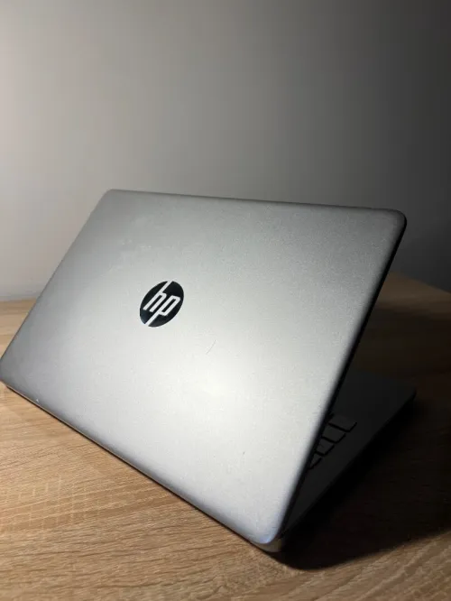 PC Portable HP 14s Ryzen 7 radeon graphics 