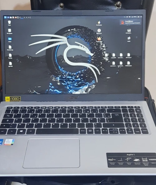 Micro portable acer aspire5 avec carte graphic iris xe 8gb