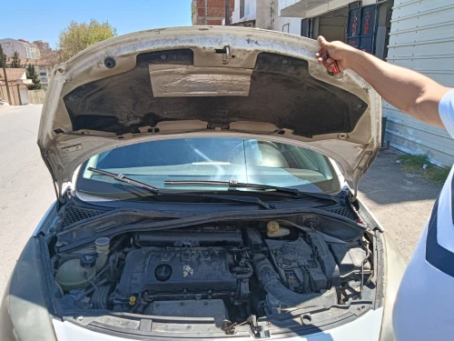 Peugeot 207 2011 