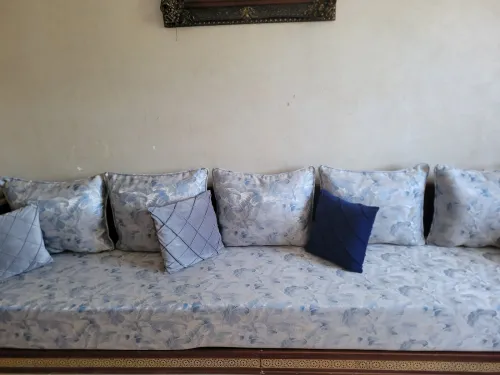 Vends un magnifique salon marocain en bon état
