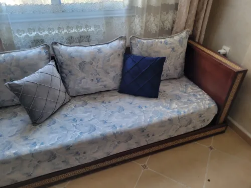 Vends un magnifique salon marocain en bon état